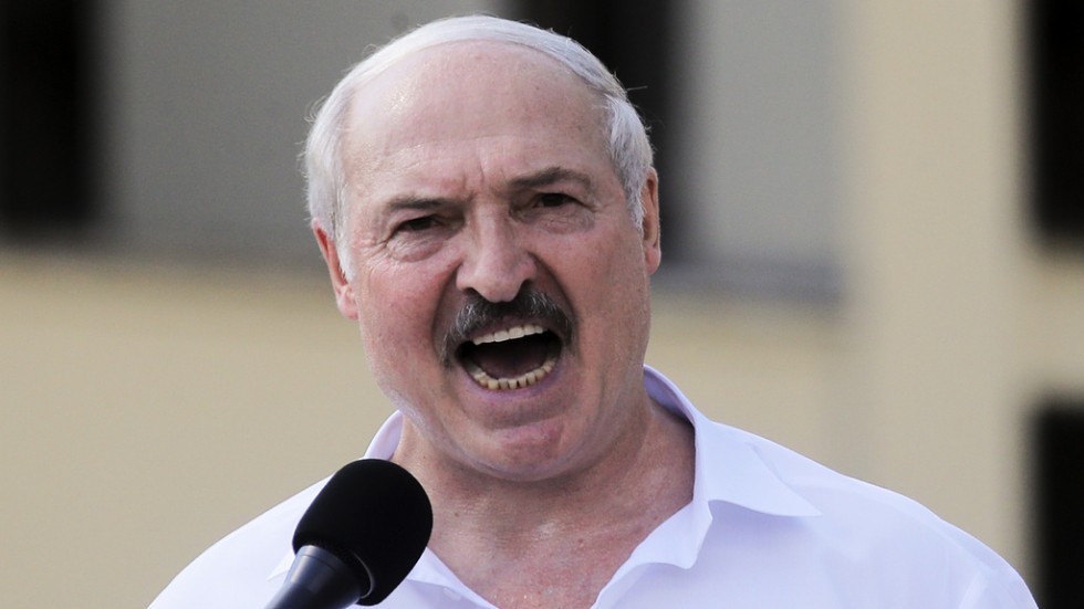 Alexander Lukasjenko får skrika hur mycket han vill, ingen blir rädd för "farsan" längre.