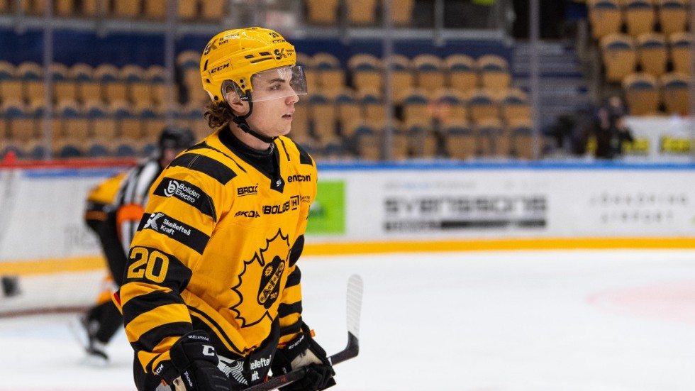 Elias Stenman är en av fyra från J20 i kvällens match. 