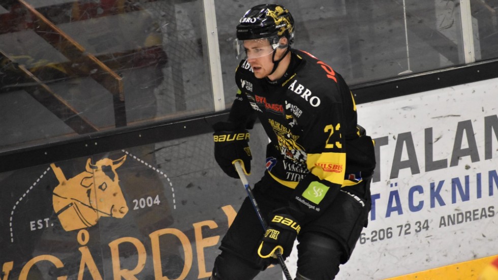 Philip Rondahl har gjort tre matcher för Vimmerby Hockey. På fredag gör han sin fjärde. 