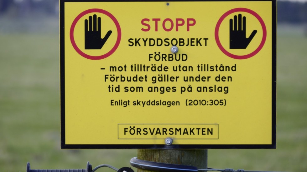 Rinkabyfältet utanför Kristianstad är skyddsobjekt enligt skyddslagen. Här gäller det att hålla koll på om övning pågår, då är tillträde förbjudet. Arkivbild.