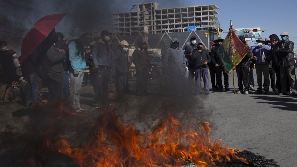 Demonstrationerna i El Alto och Cochabamba blev våldsamma, enligt lokala medier.