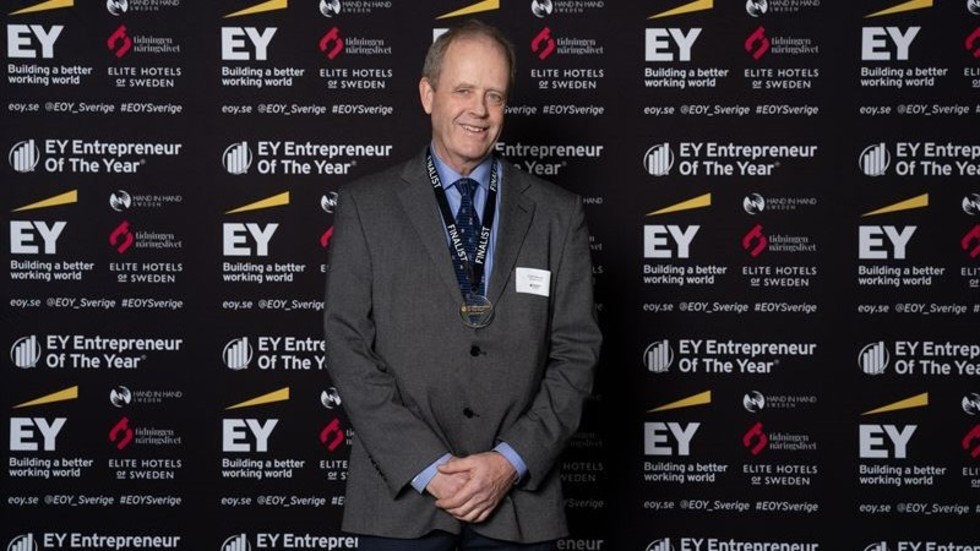 Under tisdagskvällen tog Folke Stenvall emot utmärkelsen EY Entrepreneur of the year. Han har sedan barnsben varit engagerad i familjeföretaget Stenvalls trä som i dag är en sågverkskoncern med miljardomsättning.