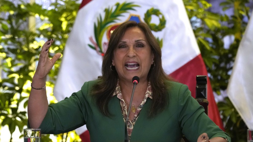 Perus president Dina Boluarte sade i ett tv-sänt tal på fredagen att hon, trots protester och dödsfall i samband med dem, inte tänker avgå. Arkivbild.