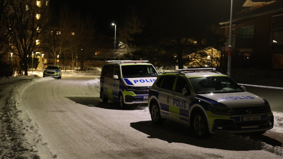 Skottlossning Mot Bostad I Uppsala – Stor Polisinsats