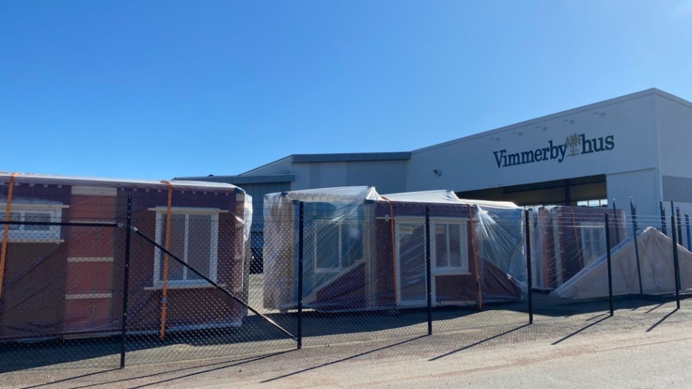 Vimmerbyhus tvingades varsla ett 15-tal personer i våras. Nu säger vd Joakim Ivarsso att personalstyrkan och produktionen ligger en "nomal nivå" för företaget.