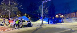 Singelolycka i Luleå – bilist körde in i stolpe