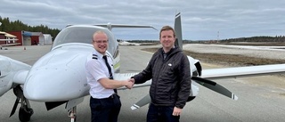 Newcomer is first graduate pilot from electric flight school