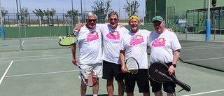 Veteranerna från Piteå på soligt tennisäventyr i Spanien