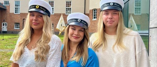 Här tar Thomasgymnasiets studenter på mössorna: "Känns overkligt"