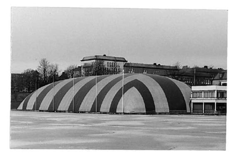 Så här såg det ut med tält över Tinnisbassängen sist det begav sig, på 1980-talet