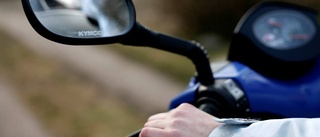 Full mopedist döms efter rondellkrock