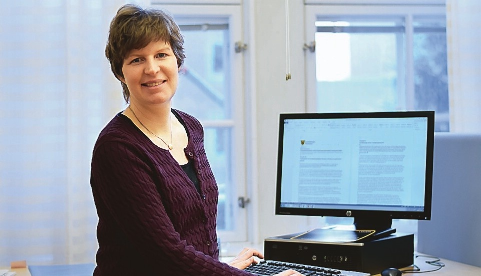 Karin Granbom Ellison, bildningsnämndens ordförande, ser positivt på de förnyade programplanen. Foto: Linn Strelin