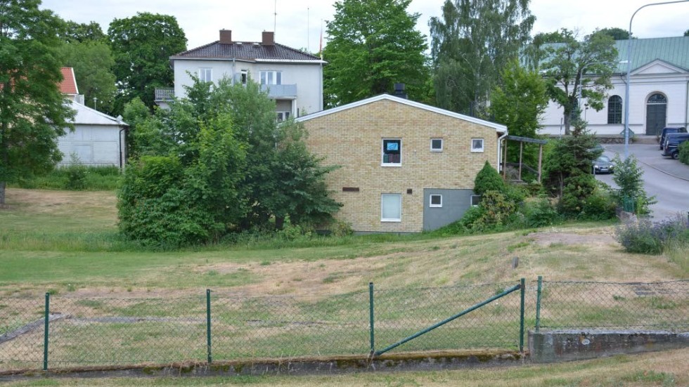 Det är lokala företaget Storebrolyan som vill bygga ett 30-tal bostadsrätter i kvarteret Uven i centrala Vimmerby.