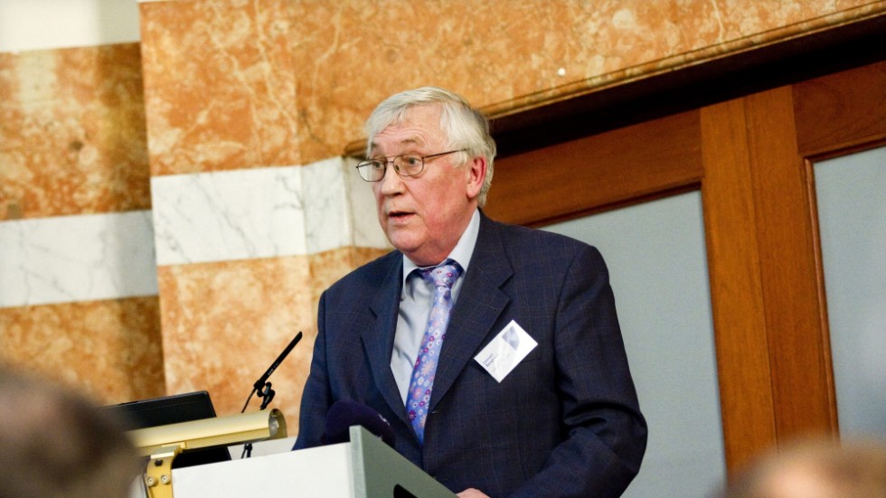Lennart Bengtsson ses här tala på ett regeringsseminarium för några år sedan. 