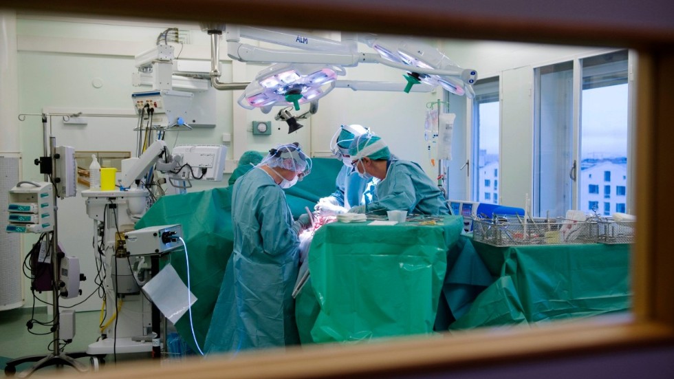 Många sjuksköterskor har sagt upp sig från Sundsvalls sjukhus, flera av dem är specialiserade inom operation. Arkivbild.