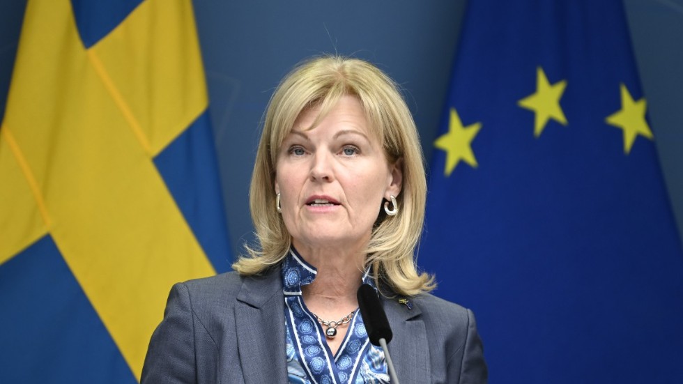 Utrikeshandelsminister Anna Hallberg (S) i samband med dagens pressträff.