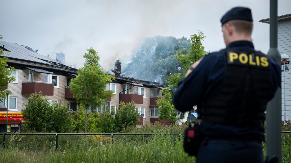 Branden i Klockaregården i Skäggetorp rubricerades ursprungligen som mordbrand alternativt allmänfarlig vårdslöshet. Nu stryks "mordbrand" från rubriceringen.