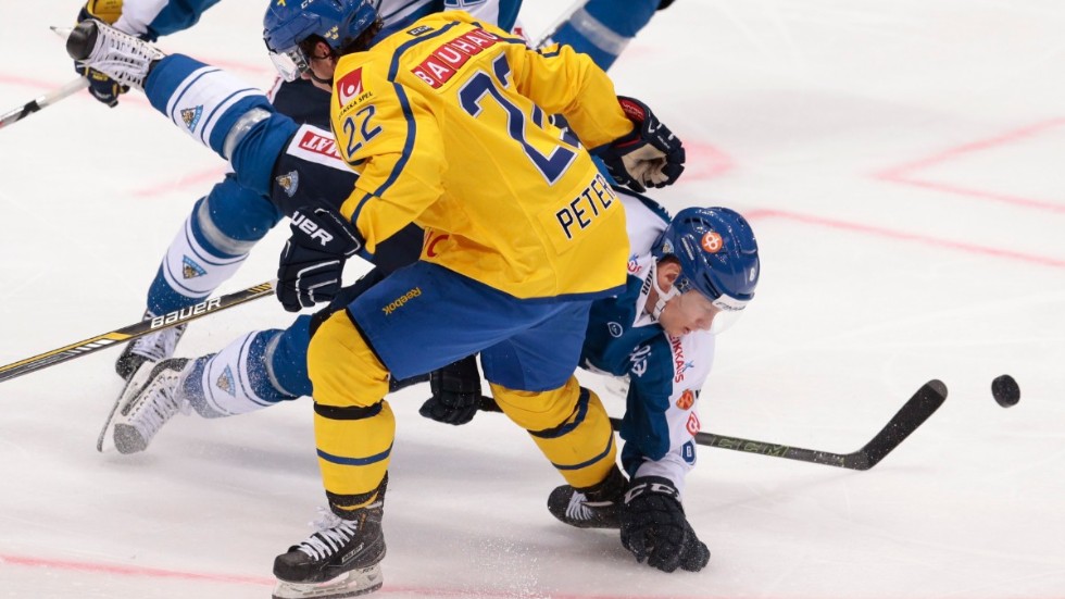 Tre Kronor-spelaren André Petersson återvänder till HV71. Arkivbild.