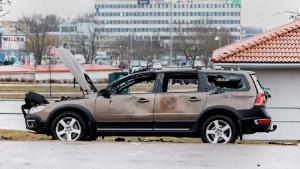 Tre män åtalas efter upplopp i Linköping