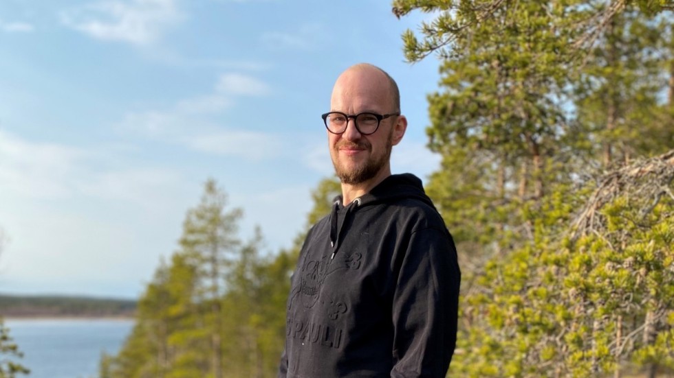 – "Ofrivillig ensamhet är ett problem som skär genom alla samhällsklasser och alla åldersgrupper", skriver Magnus Nilsson, val-ledare för Socialdemokraterna i Skellefteå.