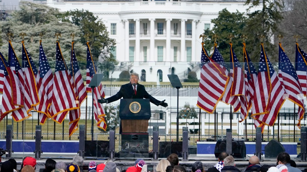 USA:s dåvarande president Donald Trump håller det tal där han sade till sina anhängare att "om ni inte fajtas utav helvete kommer ni inte att ha ett land längre", den 6 januari 2021. Arkivbild.