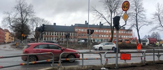 Avstängda trafikljus och byggkaos vid Fyrisskolan • "Tidsfråga innan olycka sker"