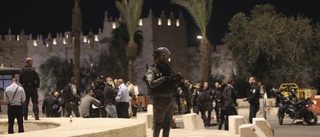 Israelisk polis förhörd om agerande vid knivdåd