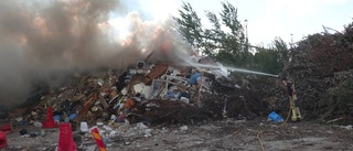 Sopor brann på återvinningscentral