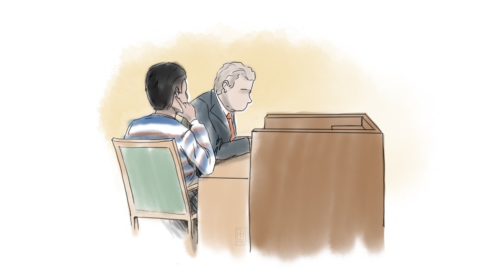 Illustration från häktningsförhandlingen mot en man som misstänks för grovt spioneri. Även hans äldre bror sitter häktad misstänkt för samma brott. Arkivbild.