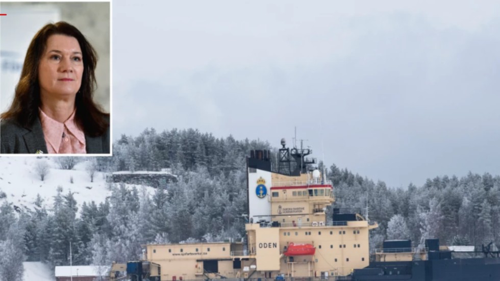 Utrikesminister Ann Linde (S) vill stärka samarbetet mellan länderna i Arktis. På stora bilden syns polarforskningsfartyget Oden, som ligger i hamn i Luleå.
