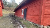 Byggnadsminne i närheten av Nynäs slott angripet av hussvamp – beräknas kosta flera hundra tusen