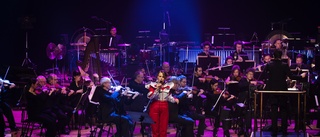 Annika Norlin i storformat – så bra var konserten med Symfoniorkestern 