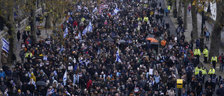 Tusentals i protest mot antisemitism i London