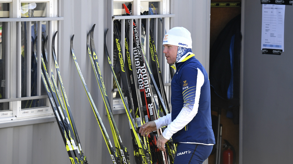 Mats Eklund var svensk vallare under OS i Peking 2022. Nu koordinerar han svensk skidsports omställning till fluorfri vallning. Arkivbild.