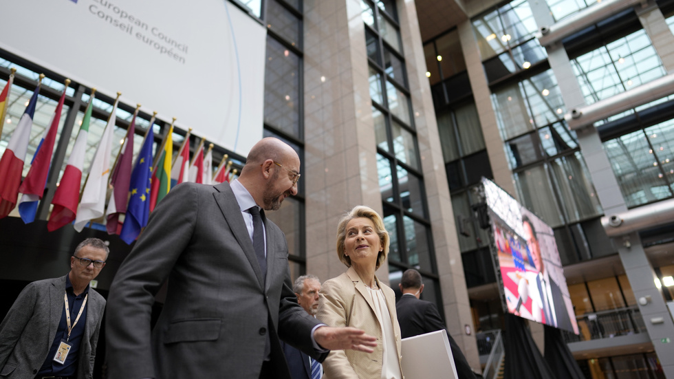 EU:s rådsordförande Charles Michel och kommissionsordförande Ursula von der Leyen under det senaste EU-toppmötet i Bryssel i oktober. Arkivfoto.