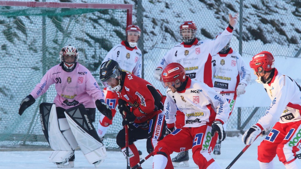 Målilla Bandy ställs mot Åby/Tjureda i premiären av division två. 