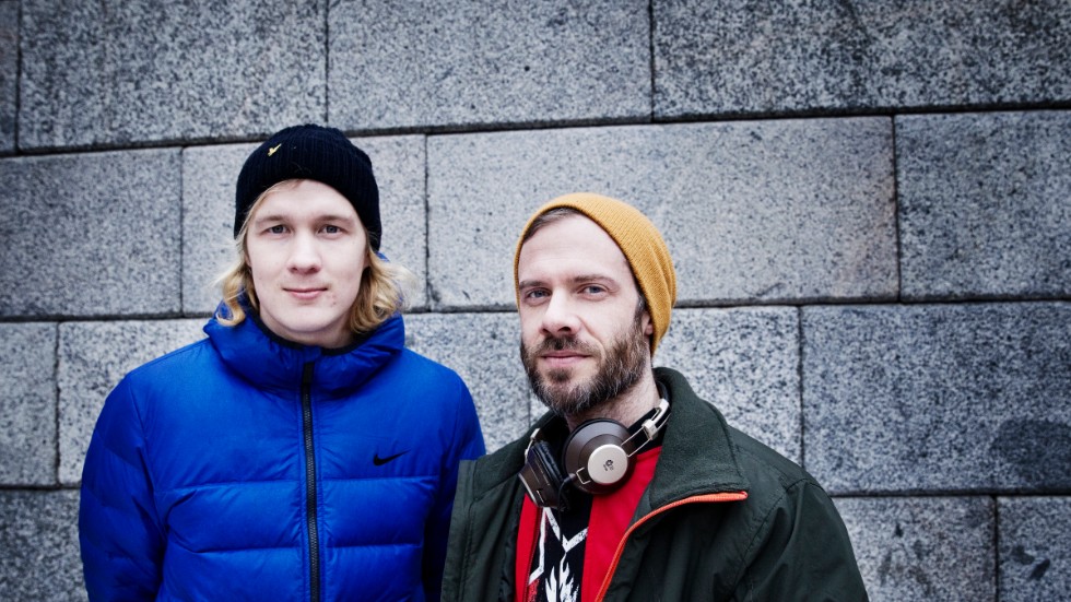 Lågstadielärarna Johannes Tigerström och Peter Holgersson gör pedagogiska musikfilmer under namnet Gåspennan. De är nominerade i kategorin Årets samhällsengagerade näringslivsprofil.