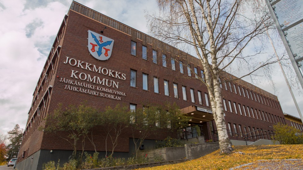 Jokkmokks kommun stänger en enhet för att spara pengar.
