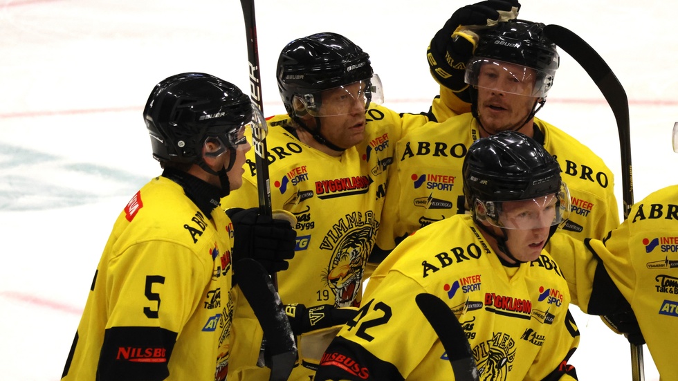 Vimmerby Hockey fick en pangstart med tre obesvarade mål i första perioden.