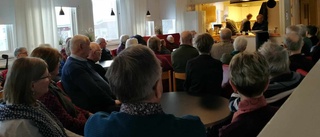 Uppskattat berättarkafé i Norrfjärden