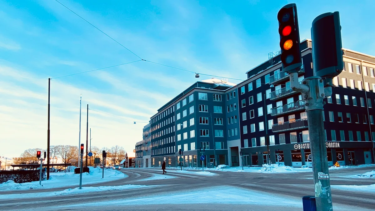 Trafikljusen stängs av i vältrafikerade korsningen