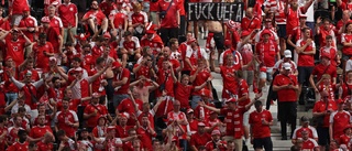 Danmark får böter på 112 000 kronor – efter fotbollsbanderoll