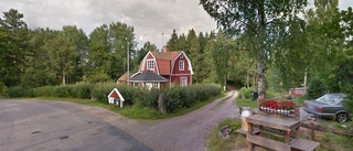 66-åring ny ägare till fastigheten på Solvalla 527 i Almunge - 1 800 000 kronor blev priset