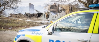 Man i 40-årsåldern har avlidit efter villabranden i Klinte – "Anhöriga är underrättade"