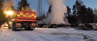 Räddningstjänsten om jättebranden: "Såg att det var ett eldhav" • Svårt utredningsläge