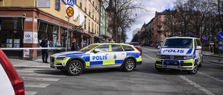 Man död efter skjutning på gym i Stockholm