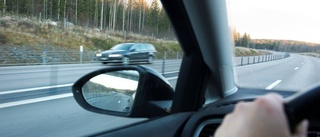 Körde bil i över 200 vid Ekolsund