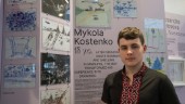 Ukrainska barn ställer ut sina dagböcker