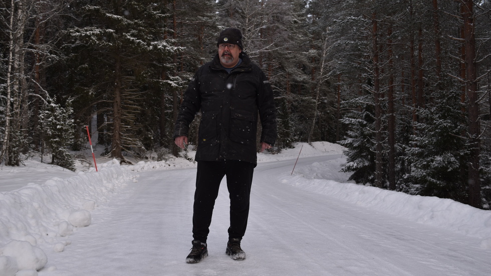 "Under snön är det bara is", berättar Lars Göransson.
