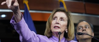 Pelosi: "Tillåter inte att Kina isolerar Taiwan"